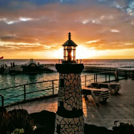 Beautiful Oceanfront With Private Parking