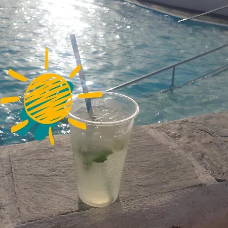 Beautiful Oceanfront With Private Parking Апартаменты