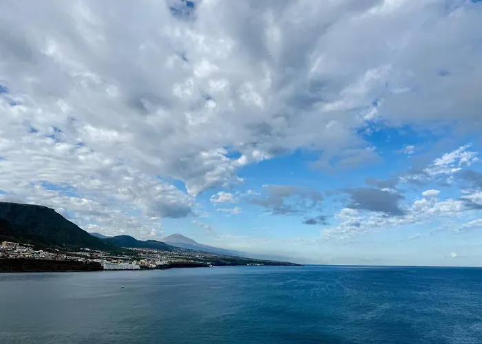 Beautiful Oceanfront With Private Parking Punta Del Hidalgo