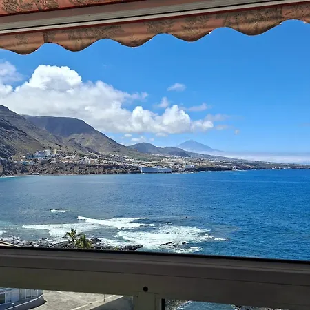 Beautiful Oceanfront With Private Parking Apartmán *