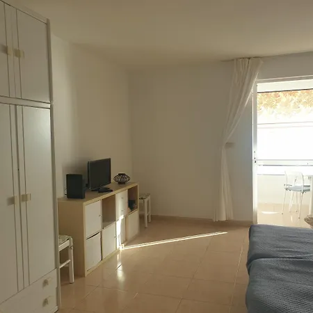 Beautiful Oceanfront With Private Parking Punta Del Hidalgo