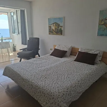 Beautiful Oceanfront With Private Parking Appartamento *